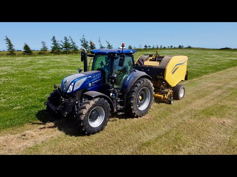 Baling Hay - New Holland T7.300 and New Holland Baler