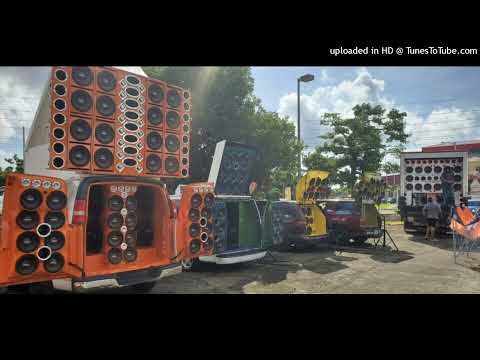 y2mate.com - Young Blade x Luar La L x Rochy RD x Secreto El Famoso Biberon    Amigos Falsos Video O