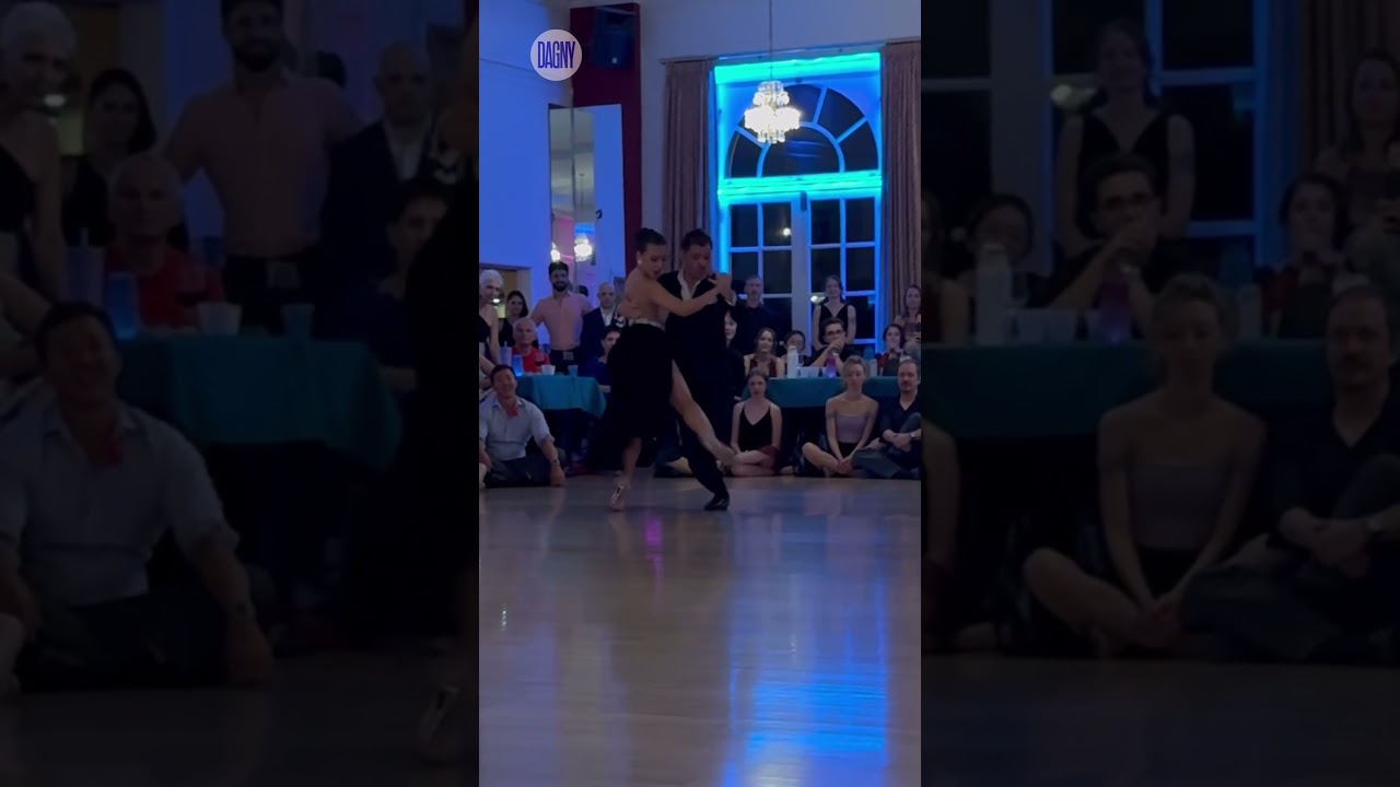 Video thumbnail for Yanina Quiñones & Neri Piliu dancing to "Milonga del ‘83" by La Juan D’Arienzo at TTOTR 2024 (4/11)