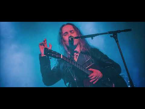 Video thumbnail for Mä tuun sun luo