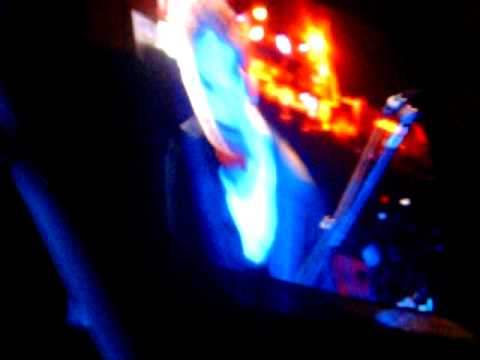 Paramore @Optimus Alive'11 -  Misery Business