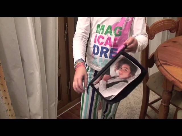 Vídeo relacionado con bolso personalizado mujer | regalo dia de la madre | regalo mama | neceser personalizado incluido | pack regalo Mujer | regalos personalizados para cumpleaños | Regalos originales