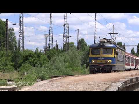 44 001.6 leaves Poduyane station