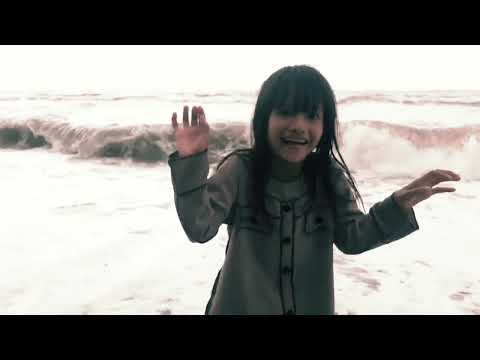 Tahun Baru 2023 Ombaknya Besar di Pantai Tanak Song Lombok Utara