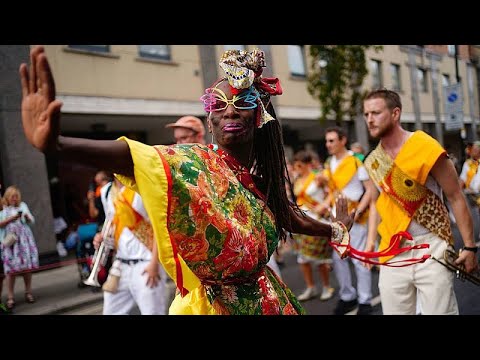 Notting Hill Carnival returns to the streets of London for first time since pandemic began