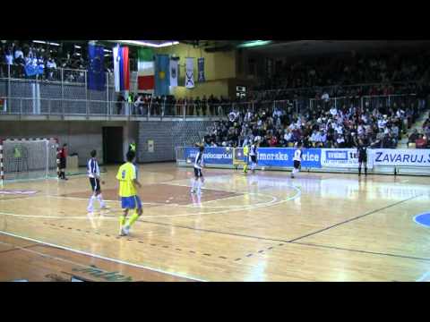 futsal.si: 2000 gledalcev na tekmi KMN Tomi Press Bronx - KMN Izola (29.10. 2010)