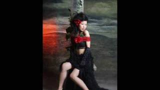 女人花 (Nuren Hua) - Woman Flower / Mujer Flor