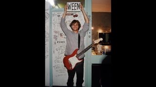 Ween (11/11/1991 Eindhoven, Holland) - Puffy Cloud