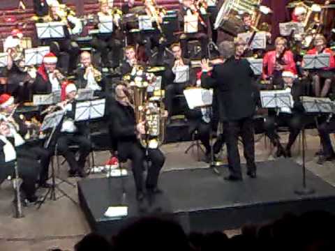 Jens Bjoern Larsen plays Czardas