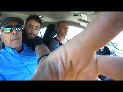 In Between These Mountains [NL Trailer]