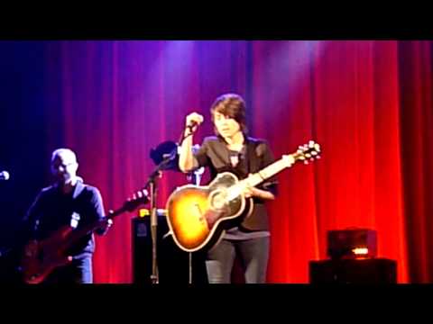 9/22 Tegan and Sara - The Con - Malkin Bowl, Vancouver BC 09-24-2010