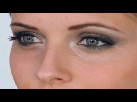 Do Eye Makeup like Jennifer Aniston | Makeup Lessons