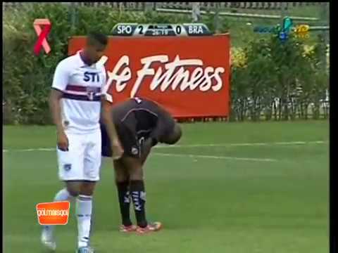 Melhores momentos do atacante Lacerda.