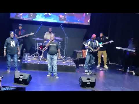 Niu Age Band - Rait Man (Live Performance)