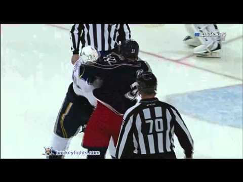 Ryan Reaves vs Cody Bass Nov 27, 2011