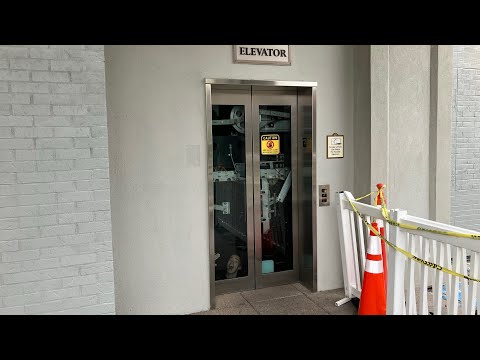 Schindler 300A Hydraulic Elevator