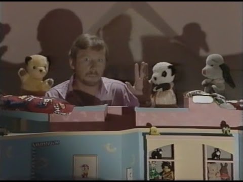 The Sooty Show - The Unreal Ghostbusters - YouTube