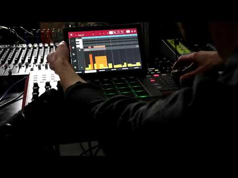 Akai MPC 2.6 Standalone Grid Editor : How to draw automation and insert effects
