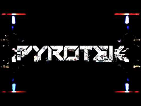 Pyrotek bastard cew in da club !!!
