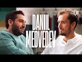 Clique x Daniil Medvedev, nouveau N°1 mondial de tennis