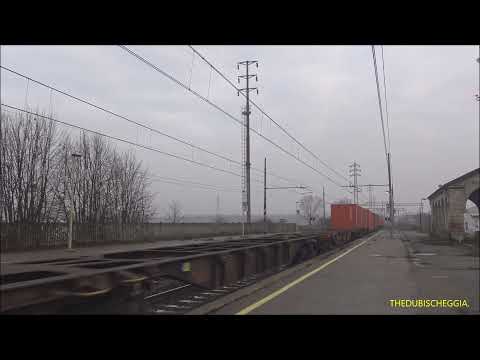 LA E 186 DI MEDWAY CON MERCI STROMBAZZA A PONTECURONE. (AL) MART.  28 - 12 -  2021.