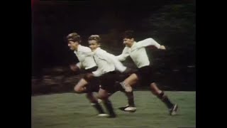 Classic Sesame Street - Run Around the World (English version)