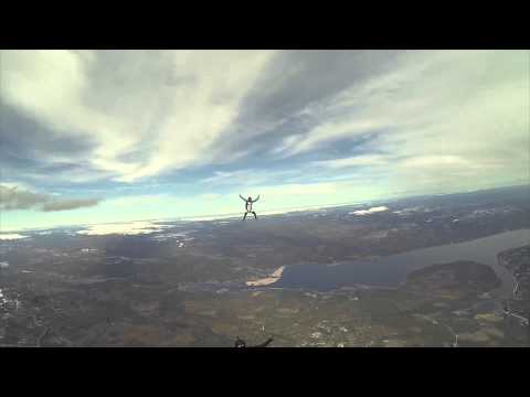 Anders Fannemel and Tom Hilde skydiving in Østra Æra