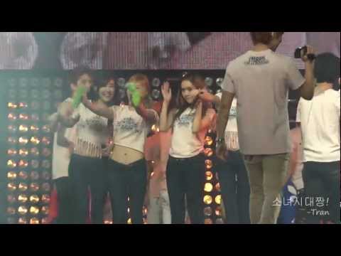 [Fancam] 111023 SMTown NY Ending