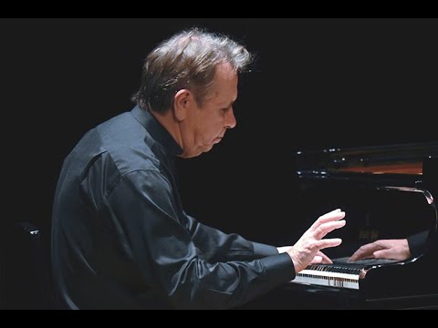 Mikhail Pletnev plays Scriabin Preludes no. 1-8 op. 11 at Eglise de Verbier Station in 2014.