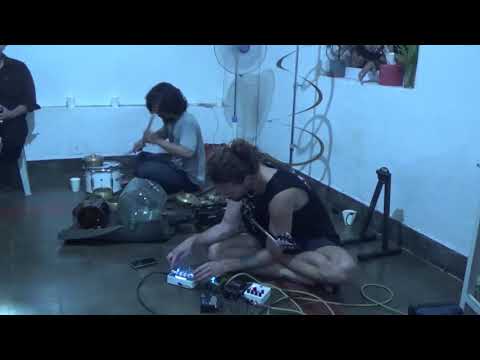 KOMBO 19 at Ethnictro