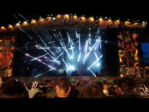 WOODSTOCK PolAndRock 2019 - Perturbator - Intro