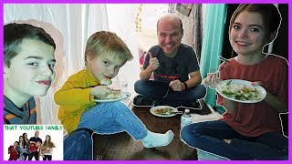 Family Blanket Fort Picnic / That YouTub3 Family