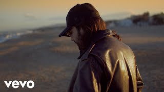 Piotta - Ma la vita (Official Video)