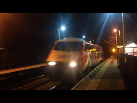 *RARE* VTEC 91101 'Flying Scotsman' passes Outwood on 0Z90 25/3/16