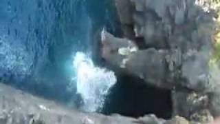 preview picture of video 'cliff jump.mov'