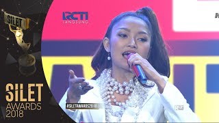 Download lagu Siti Badriah | Lagi Syantik |  SILET AWARDS 2018 mp3