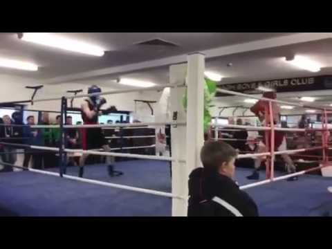 BOXING Jamie Johnston 1st round ko