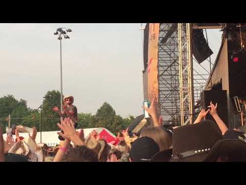 Bring down the house Dean Brody