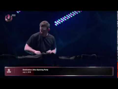 HARDWELL playing SANSIXTO's song "STELLAR" at Ultra music Festival 2018 (20th Aniversari)