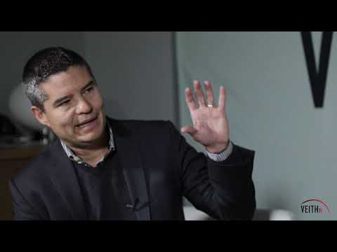 Dr. Juan F. Granada chats with Dr. Sahil A. Parikh