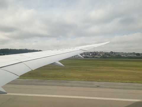 Take off From Gru to SCL 787 Dream liner  reg. CC-BGL