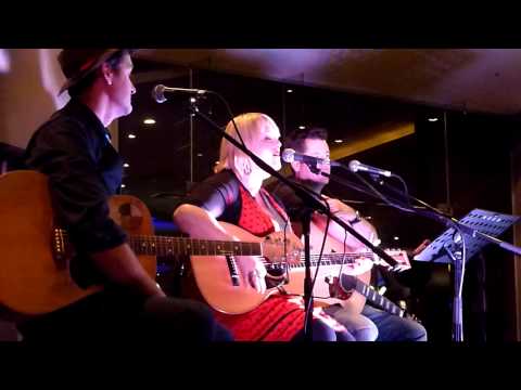 Sing Along - Lyn Bowtell  - Rooty Hill RSL - 18-10-2012