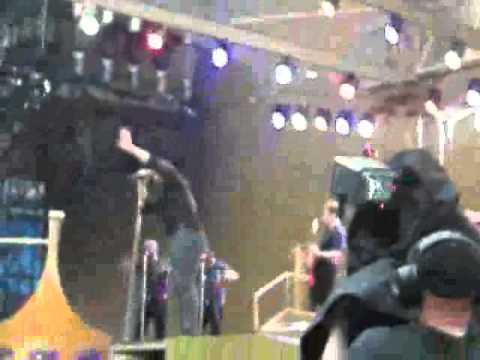 Olly Murs Trouble Maker - Manchester 18.6.13 Robbie Williams' Support Act