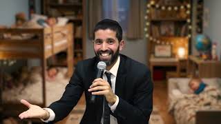 הפתעה בתוך הקלמר: הסוד שגרם לילדים להתרגש במשך חודשים 😍 (הרב שניר גואטה) - התמונה מוצגת ישירות מתוך אתר האינטרנט יוטיוב. זכויות היוצרים בתמונה שייכות ליוצרה. קישור קרדיט למקור התוכן נמצא בתוך דף הסרטון