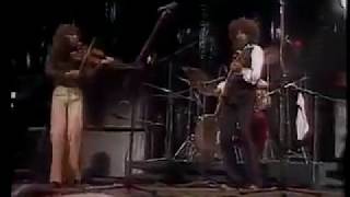 ELO  1974 - In The Hall Of The Mountain King / Great Balls Of Fire  "In Concert American Bandstand"