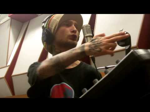 Mc Grizzly at Bravo Records