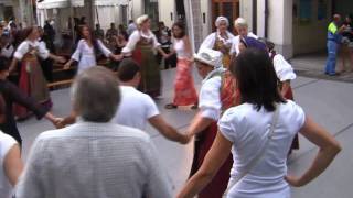 preview picture of video 'festival dei Cuori Tarcento 2009 Gruppo Folk Cittá di Quarto Nr 1'
