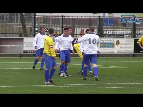 SDVB 4 kampioen 2012 2013!