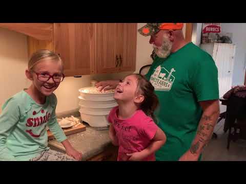 download lagu mp3 mp4 Freezing Puffball Mushrooms, download lagu Freezing Puffball Mushrooms gratis, unduh video klip Freezing Puffball Mushrooms