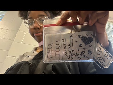 The queen is back😝😝😝😝